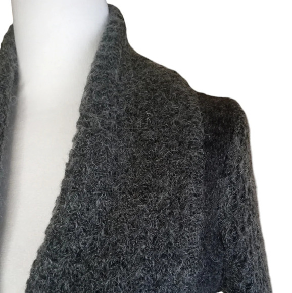 Unbranded Made in Italy Wool Mohair Open Knit Single Button Attached Scarf Large - Picture 3 of 7